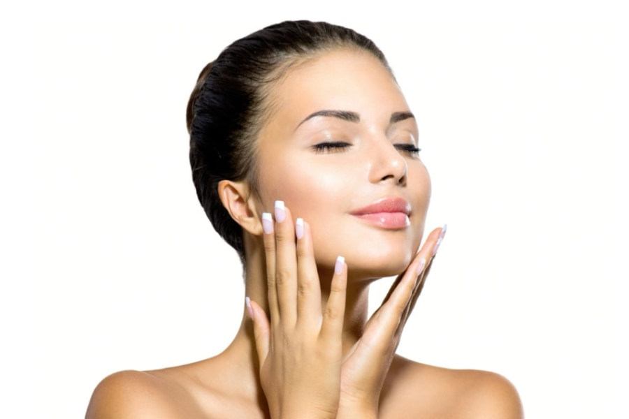 Hydra Facial Frau mit glatter Haut